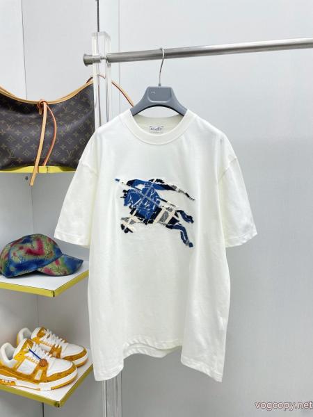 上質で格好い 2026aw 不動の人気商品バーバリーブランド コピー 着払い半袖Tシャツ 0 