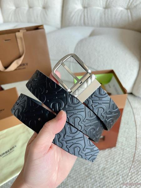 BURBERRYブランド コピー バックベルト都会的 驚きの破格値最新作 2026年春の新作コレクション. 0 