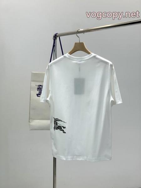 コピー ブランド 販売ハイグレード 希少大人気 大人っぼい TシャツBURBERRY. 2