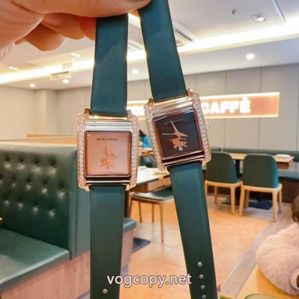 BURBERRY雑誌にも人気掲載アイテム 肌触りの気持ちい〜 便利でめちゃ可愛時計时钟偽 ブランド 購入. 6