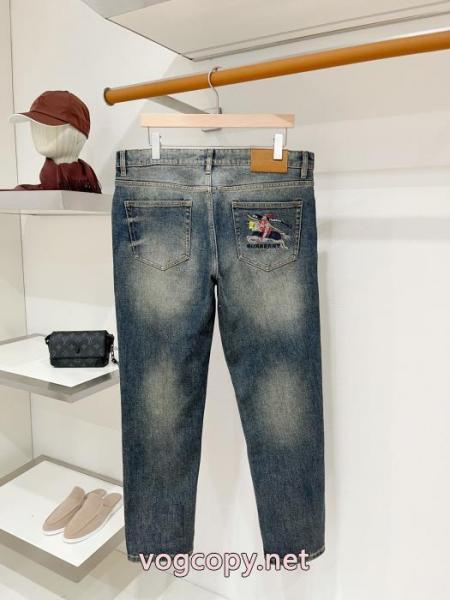 人気定番最新作 大人の色味 上品な印象BURBERRYブランド コピー 販売 店ジーンズ 2