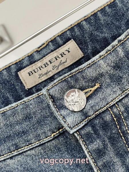 人気定番最新作 大人の色味 上品な印象BURBERRYブランド コピー 販売 店ジーンズ 3
