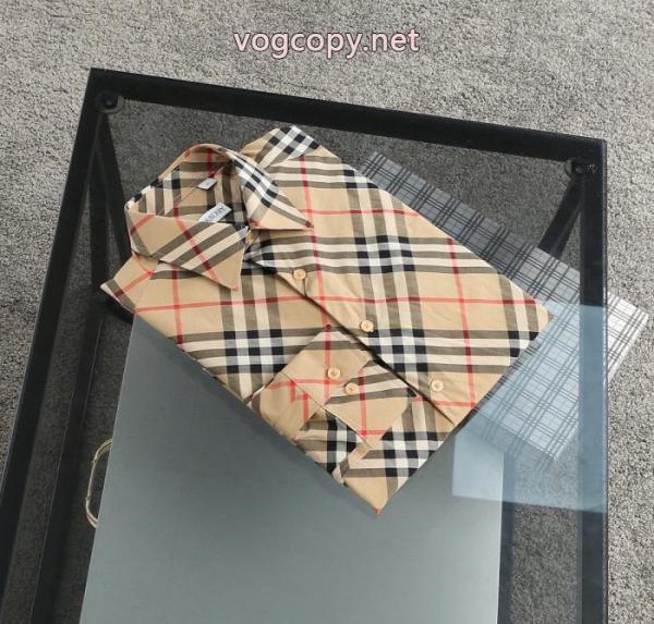 BURBERRYスーパー コピー 通販雑誌掲載 人気が再燃! 最新作入荷長袖シャツ 1