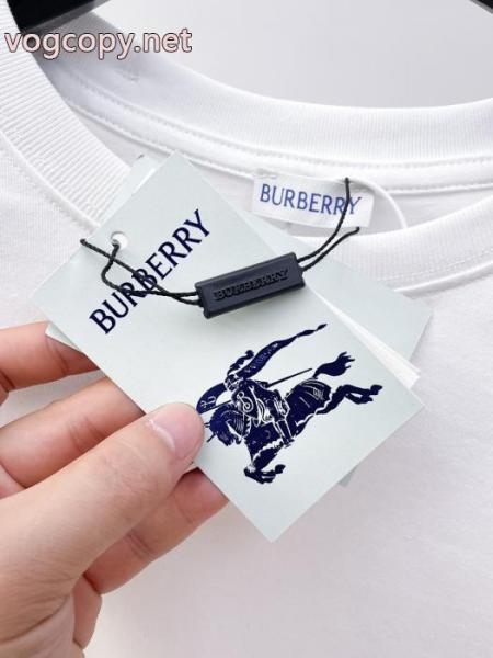 上質な材料 秋季超人気アイテム 爽快感が絶妙にマッチ半袖TシャツBURBERRYブランド 通販店 1