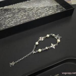 アクセサリーLOUIS VUITTON魅惑 完売人気 おすすめ/オススメ偽 ブランド 販売.