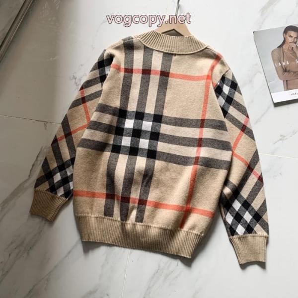 Burberry 26 ssクラシックな常青チェックから長袖セーターコート 4