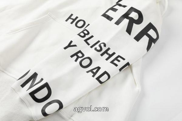 BURBERRYファション性の高い 長くご愛用できる スタイリッシュな印象パーカー 2026ブランド コピー. 5 