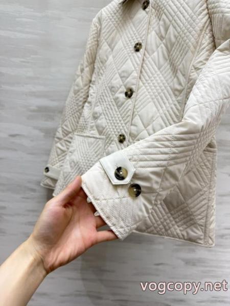 バーバリーブランド 品 スーパー コピー最安値保証 冬季新作品 定番人気のモデルコート. 6 