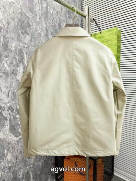 ジャケットモードな逸品 雑誌掲載最新作 入手困難 超安値BURBERRYコピー 商品 販売 4
